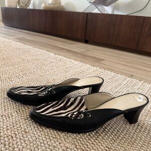 Vintage ETIENNE AIGNER Zebra Pony Hair Leather Mules 🖤
